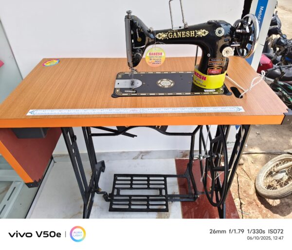 Ganesh Industrial Janta Model Sewing Machine