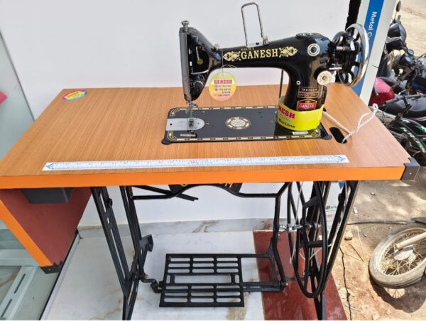 Ganesh Industrial Janta Model Sewing Machine