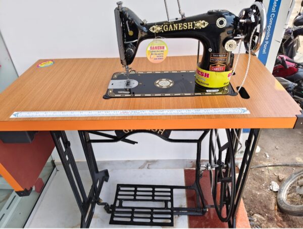 Ganesh Industrial Janta Model Sewing Machine