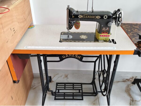 Ganesh Industrial 95 T10 Janata Sewing Machine